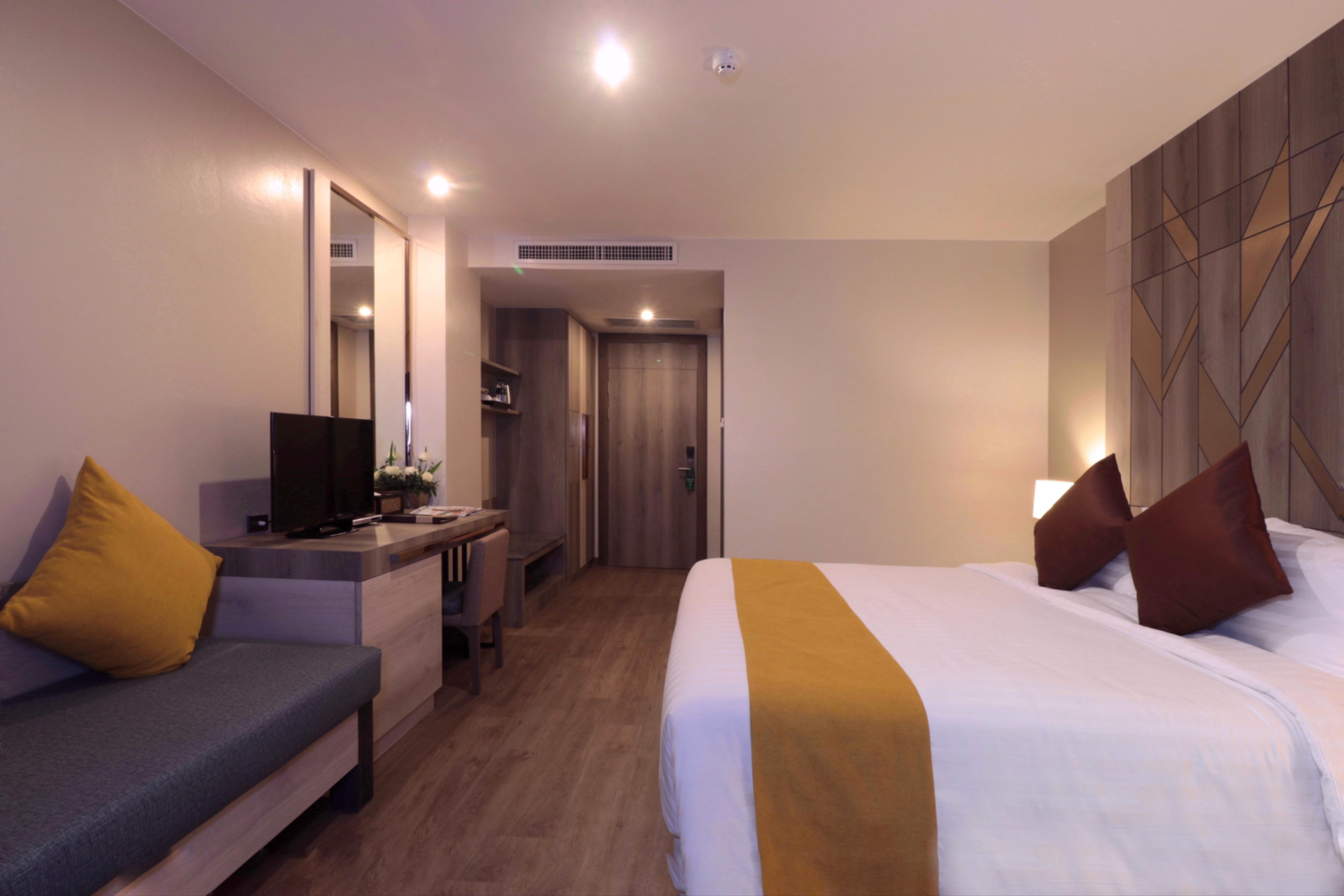 Andakira Hotel - Sha Extra Plus Patong Luaran gambar